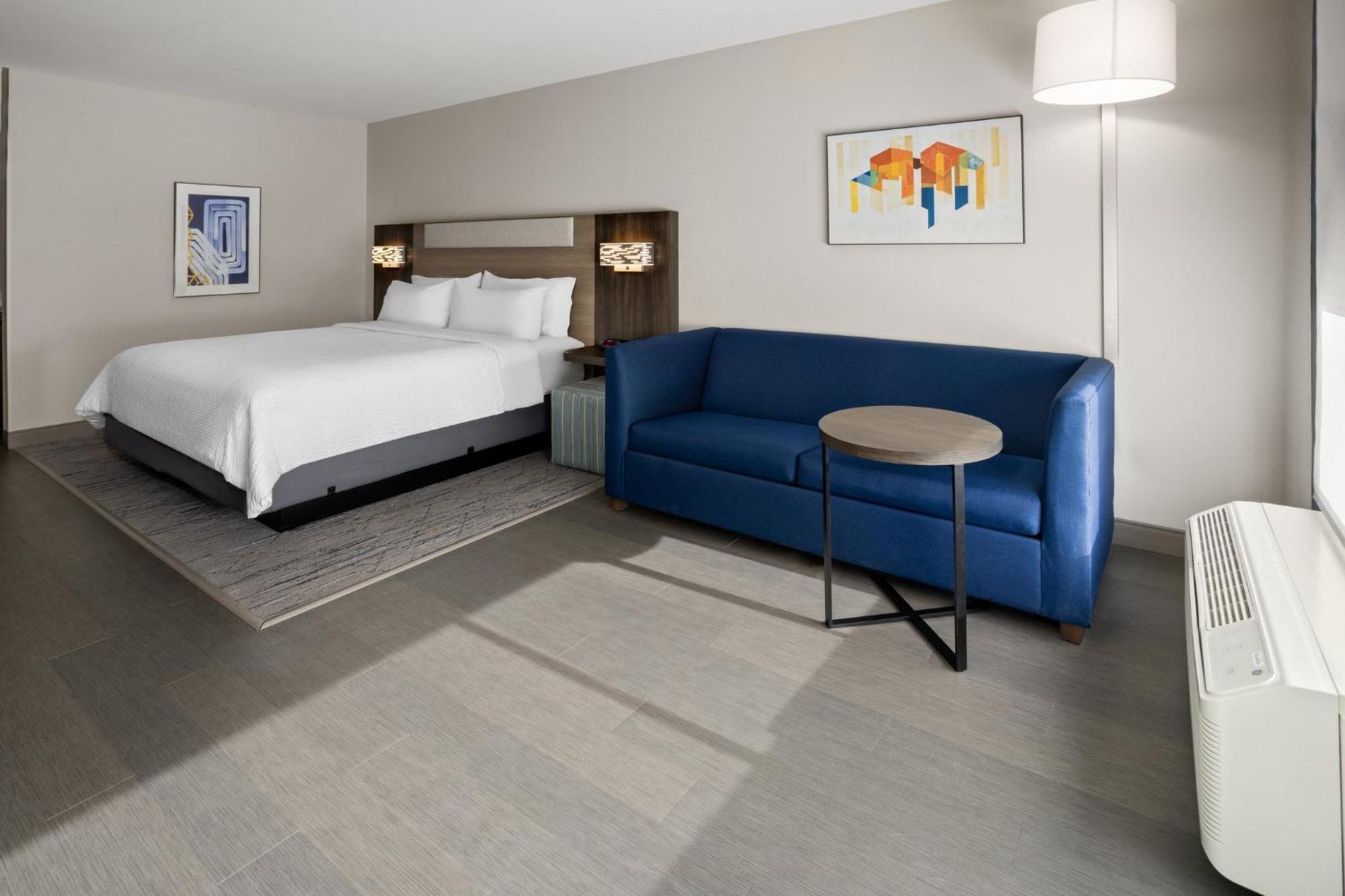 Holiday Inn Express & Suites Waynesboro East ภายนอก รูปภาพ