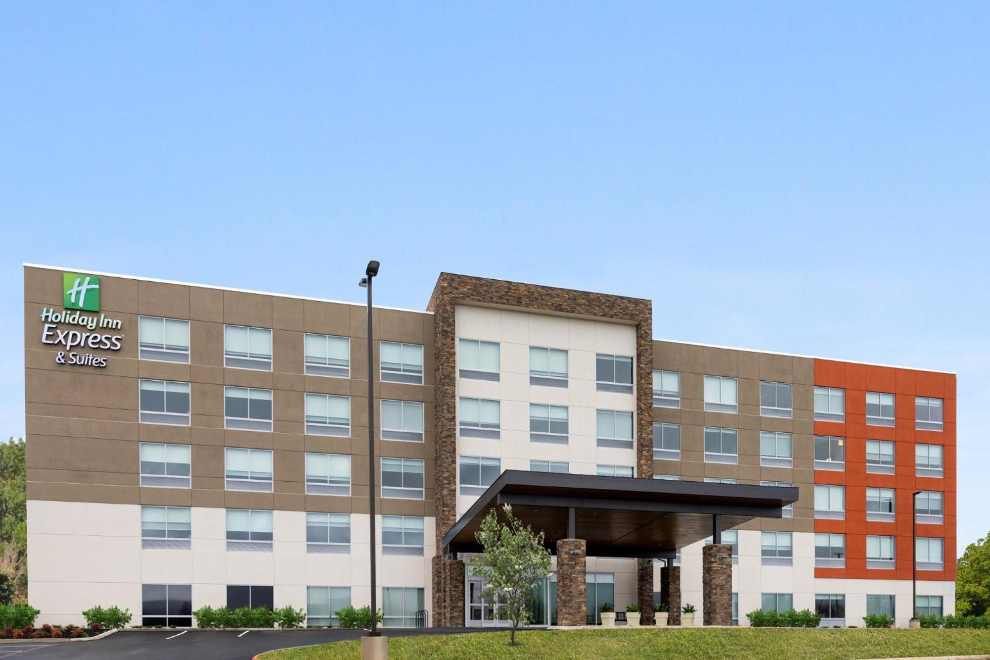Holiday Inn Express & Suites Waynesboro East ภายนอก รูปภาพ