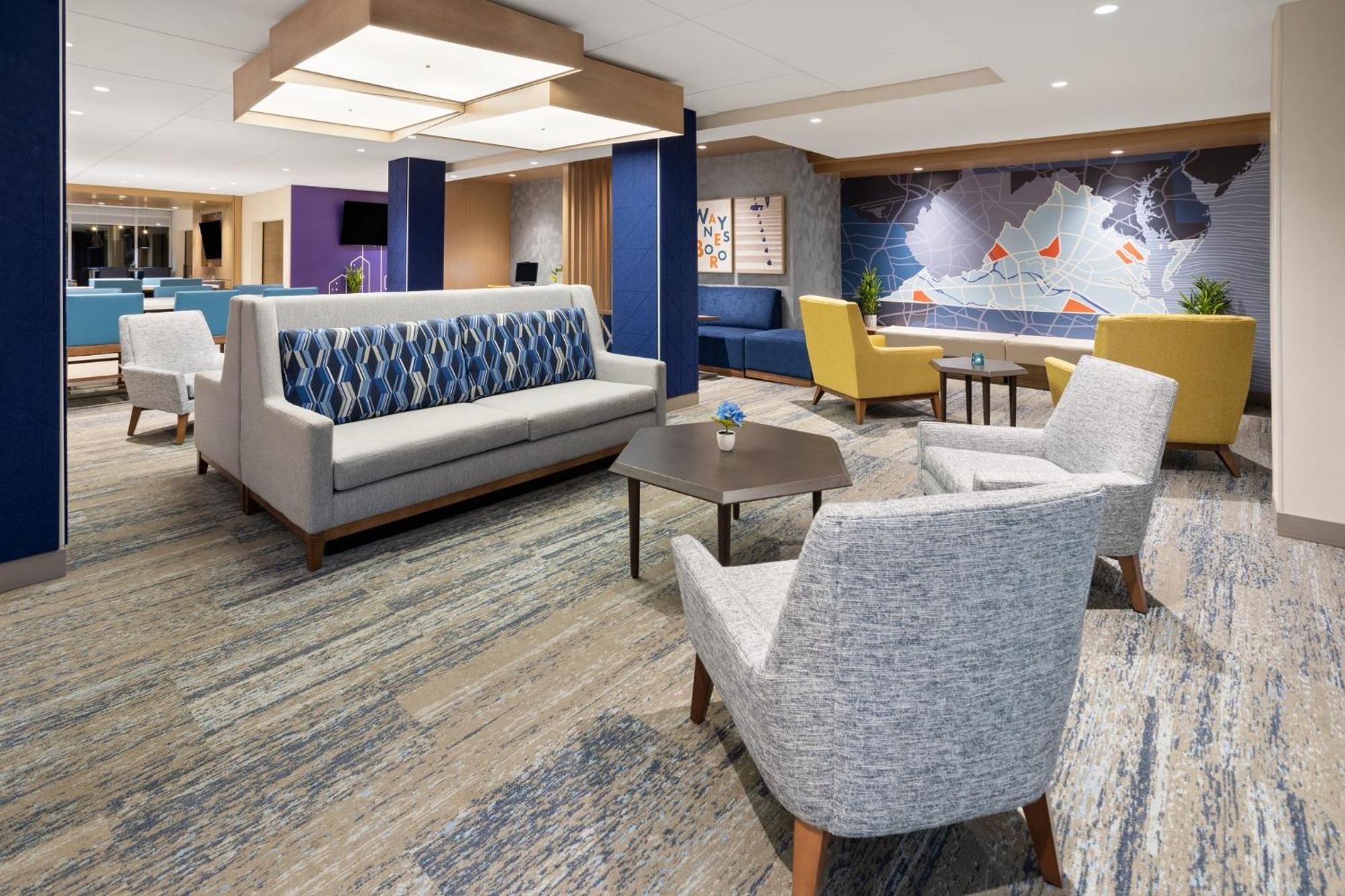 Holiday Inn Express & Suites Waynesboro East ภายนอก รูปภาพ
